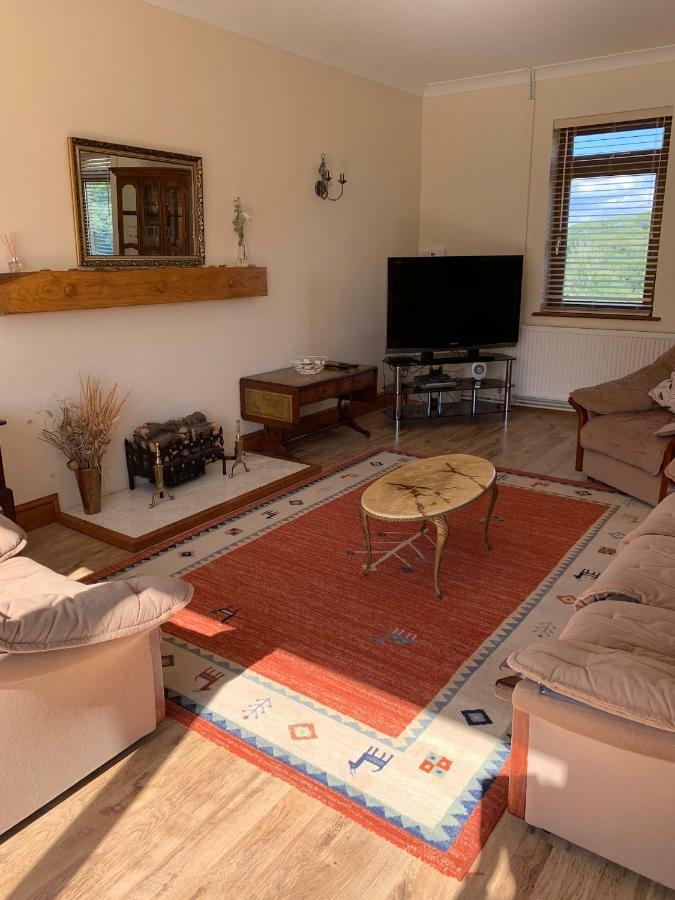 Apartamento Penddaulwyn Uchaf Farm # Carmarthenshire Nantgaredig Exterior foto